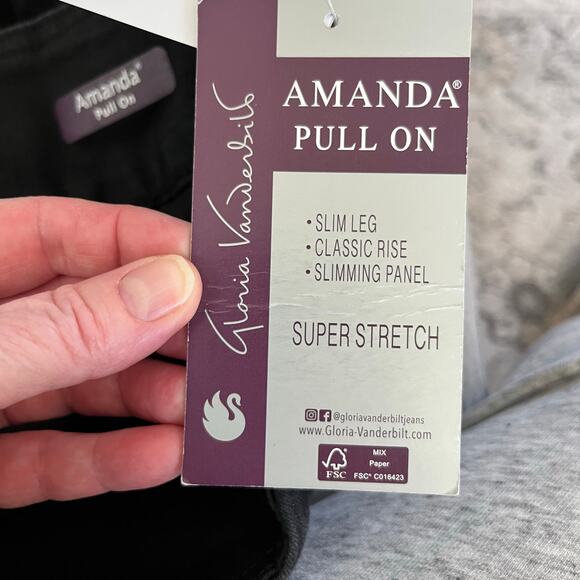 Gloria Vanderbilt Amanda Black Mid-Rise Slim Pull-On Jean Stretch Pants 4/SM NWT - Picture 10 of 14
